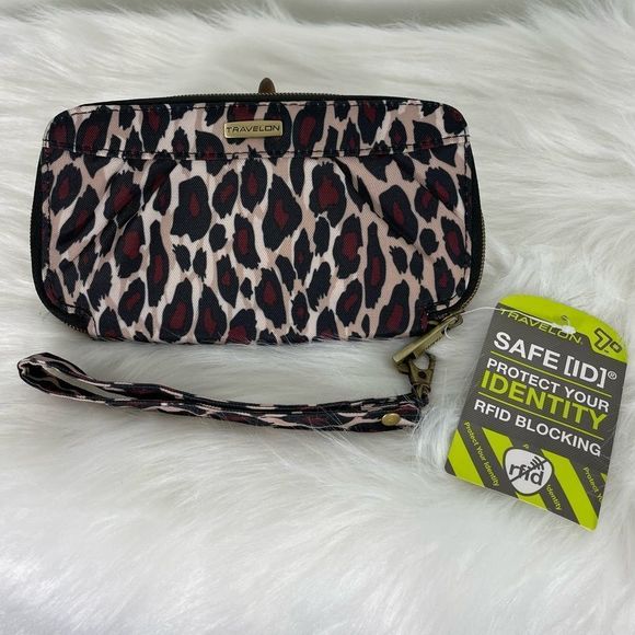 Travelon Handbags - NWT TRAVELON Cheetah Animal Print RFID Zip Top Wallet Wristlet
